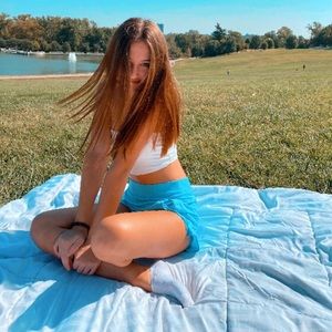 Meet your Posher, Madison